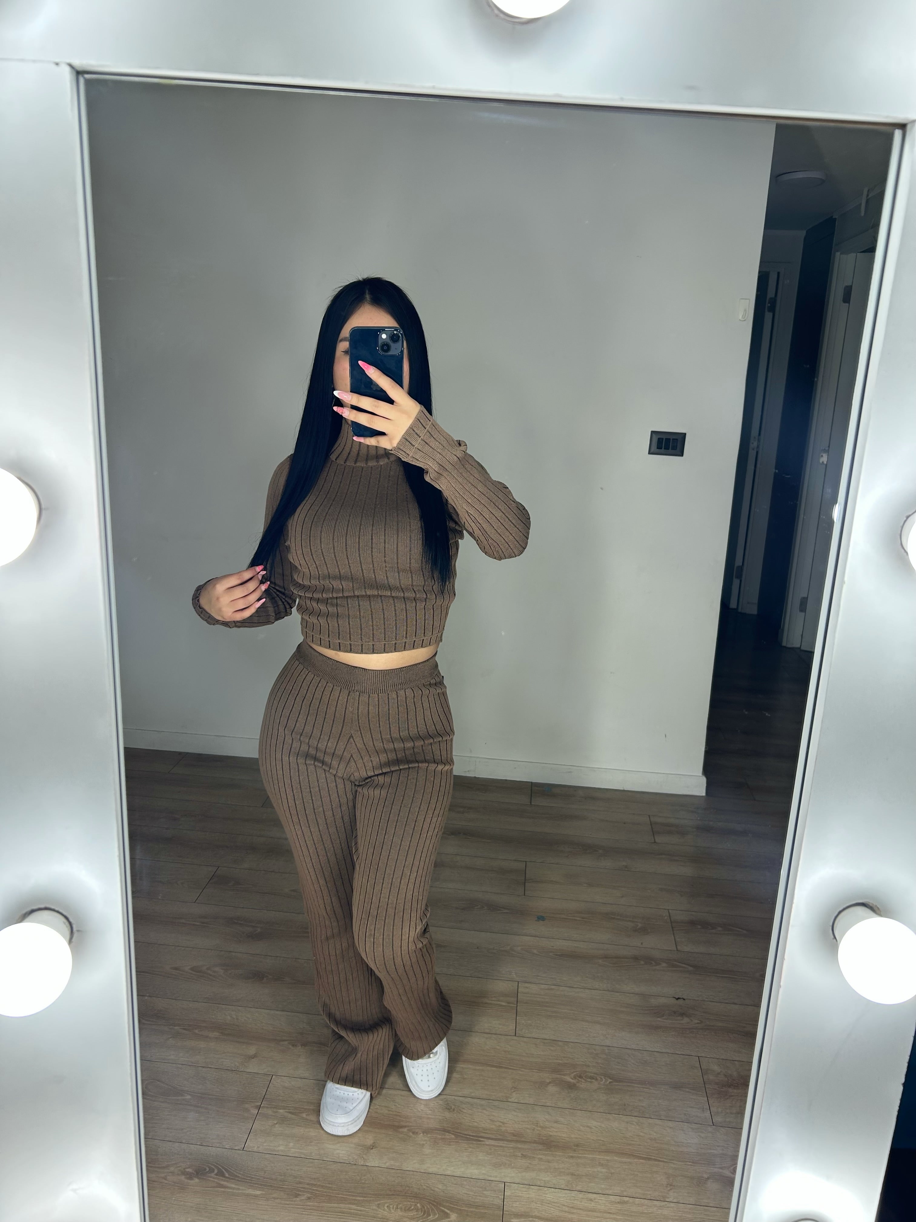 CONJUNTO LANILA