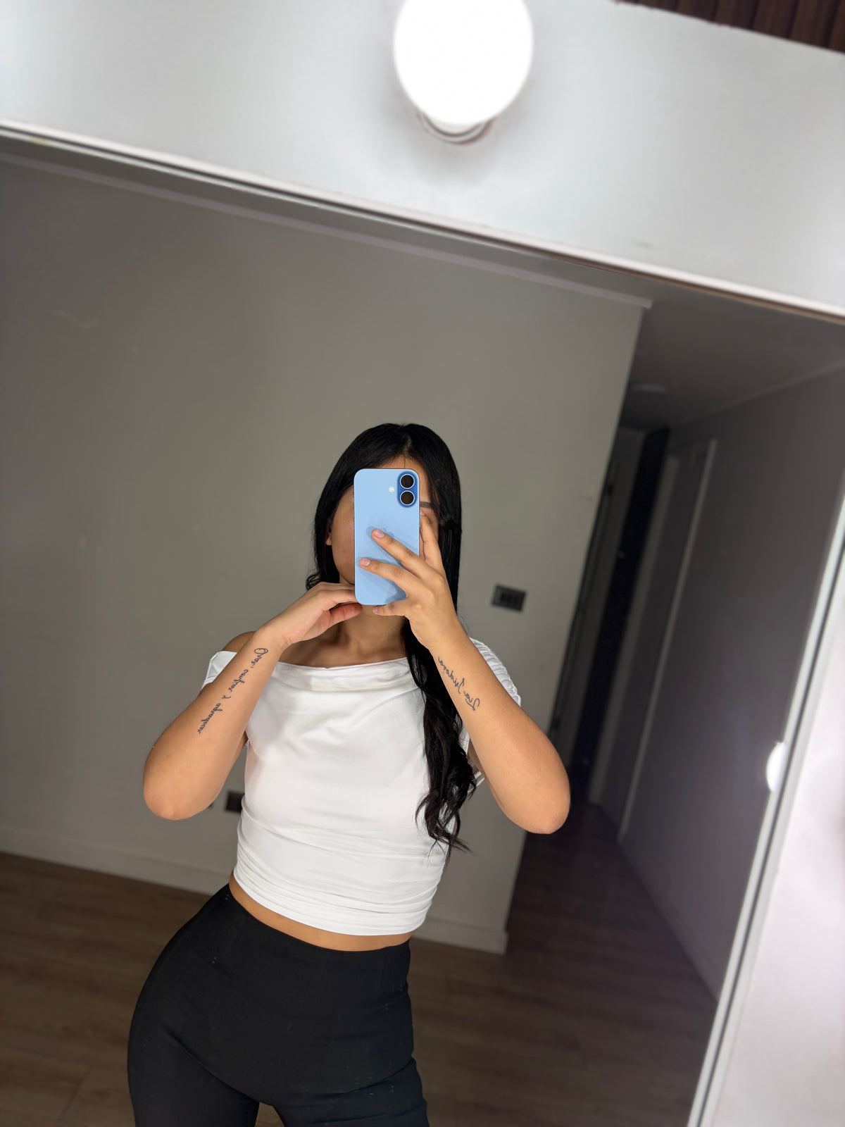 CROP LYCRA ASIMÉTRICO