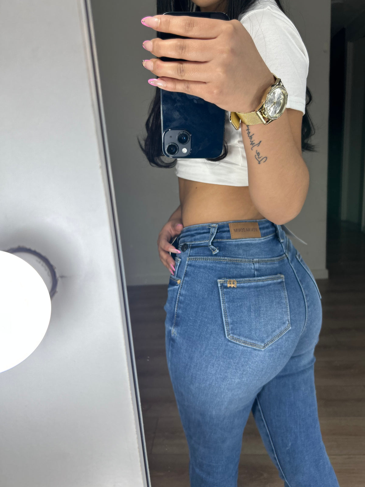 SKINNY CARLA