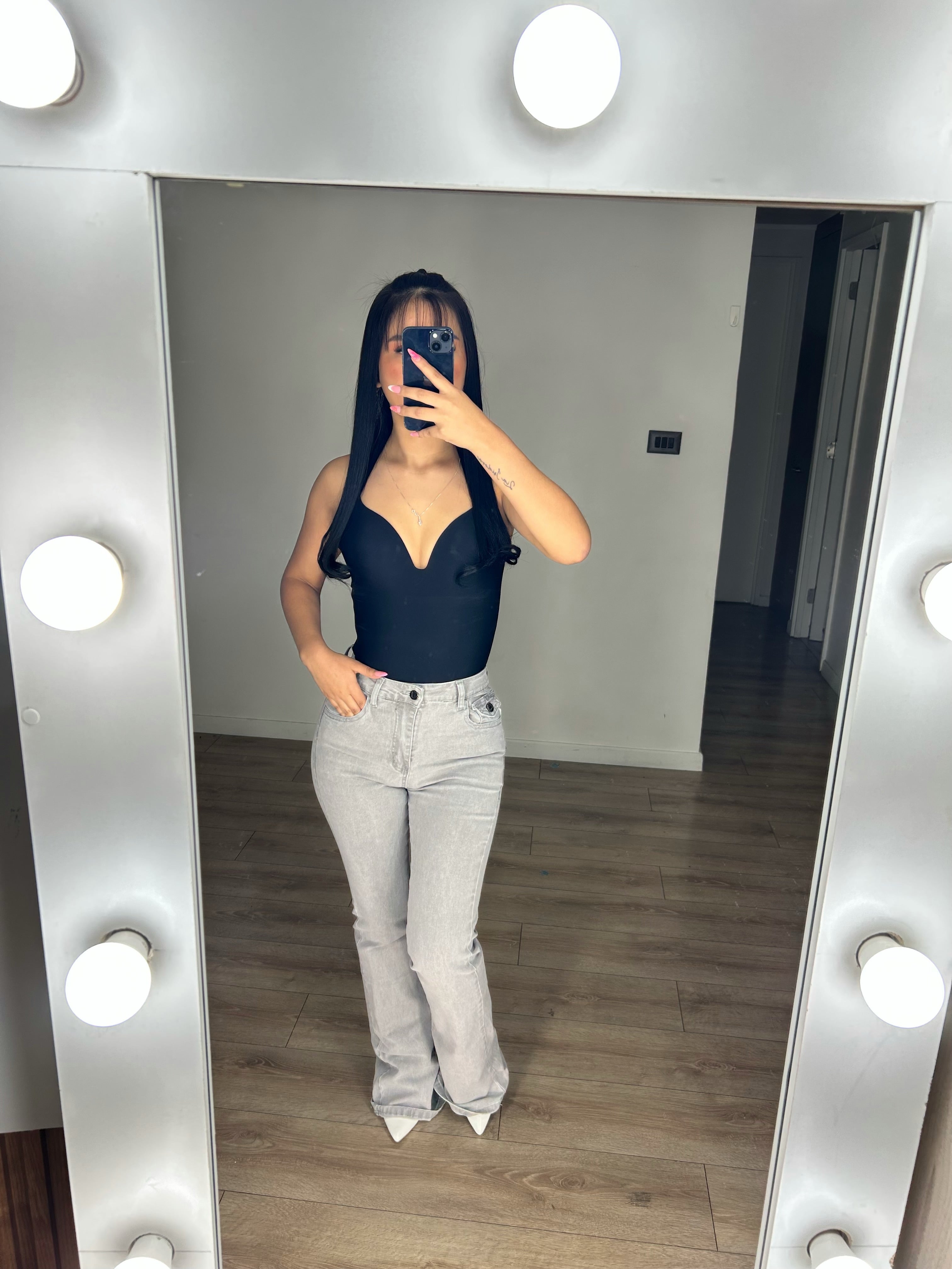 FLARE MÍA