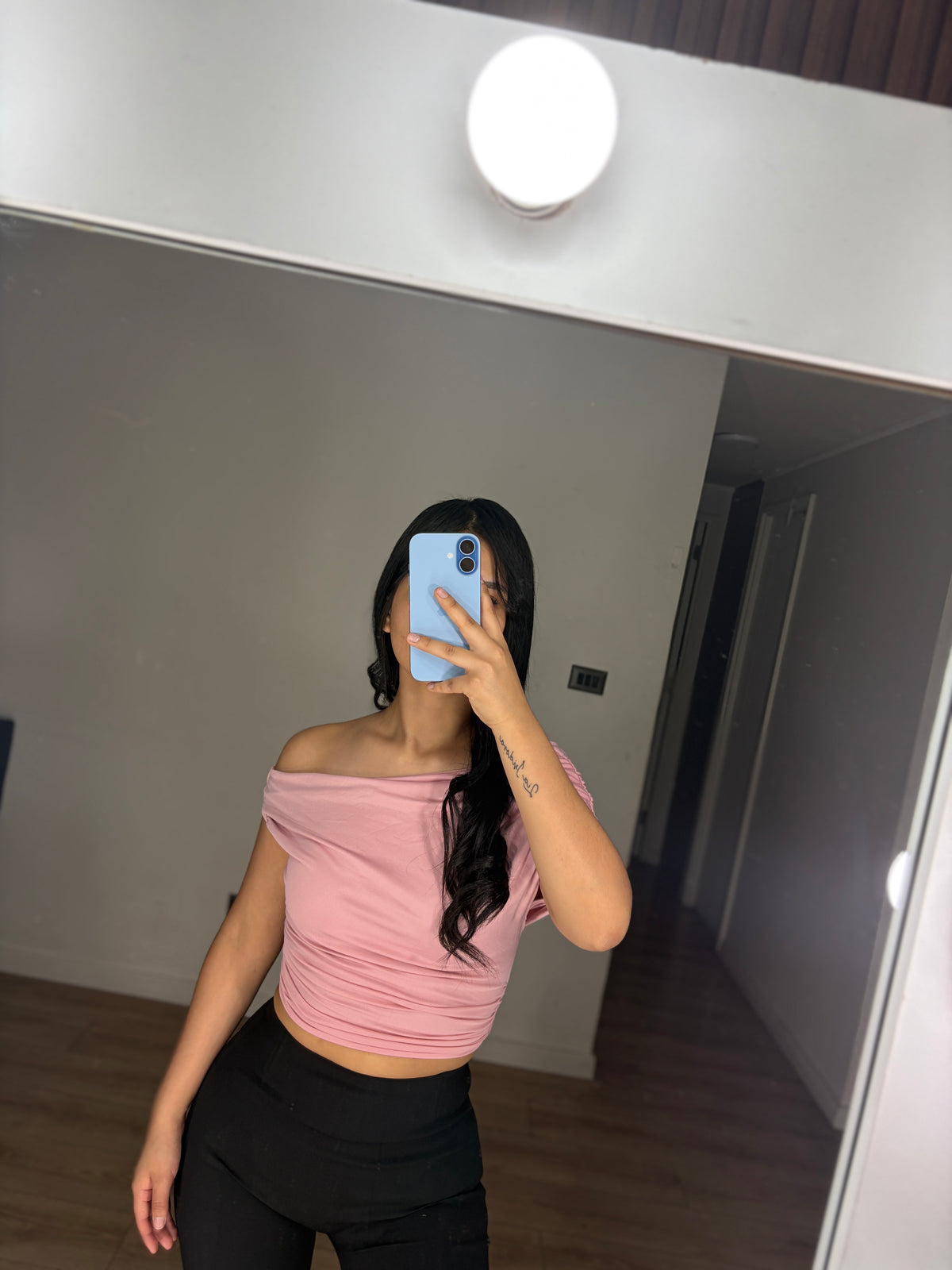 CROP LYCRA ASIMÉTRICO