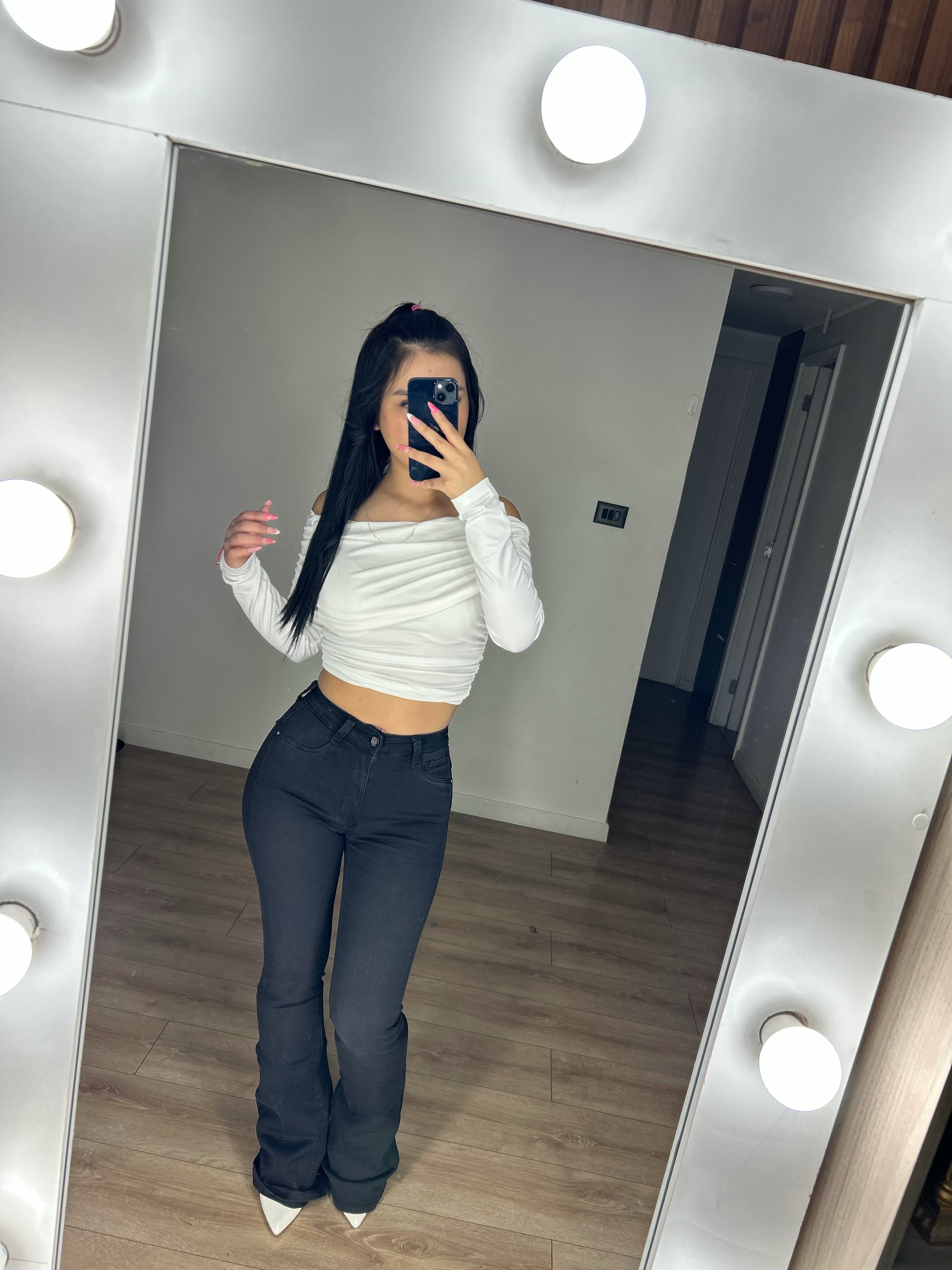 FLARE JENNIE