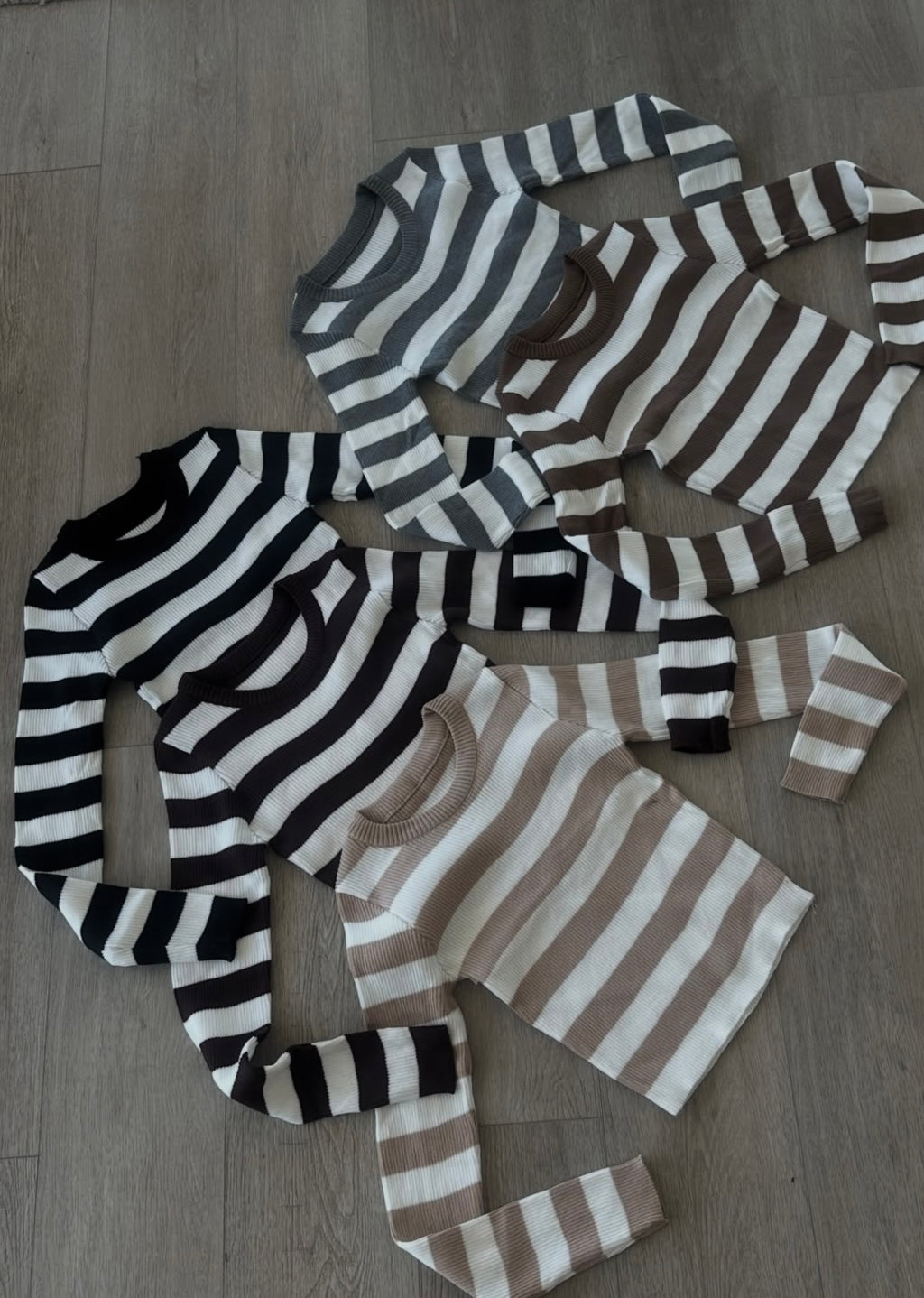 SWEATER LINEAL #6